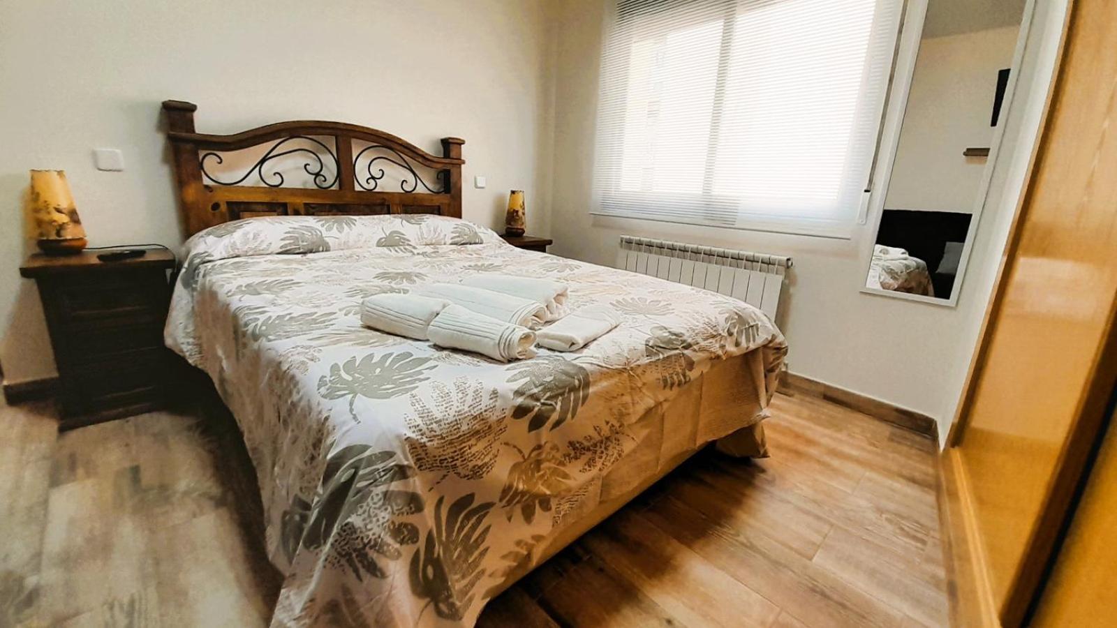 La Casona Apartment Serranillos ภายนอก รูปภาพ