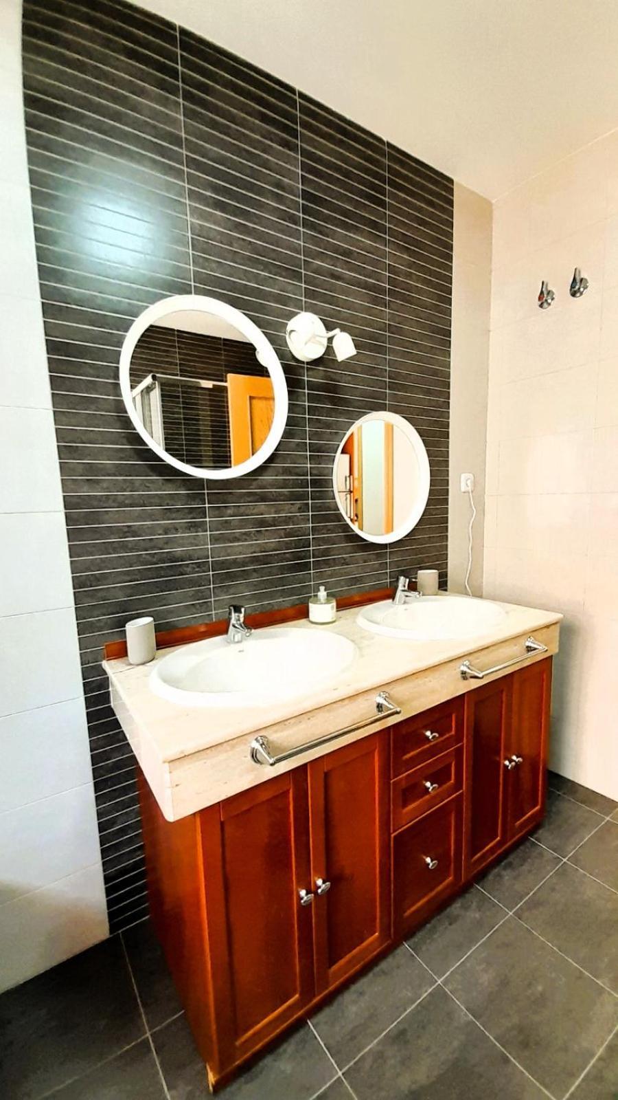 La Casona Apartment Serranillos ภายนอก รูปภาพ