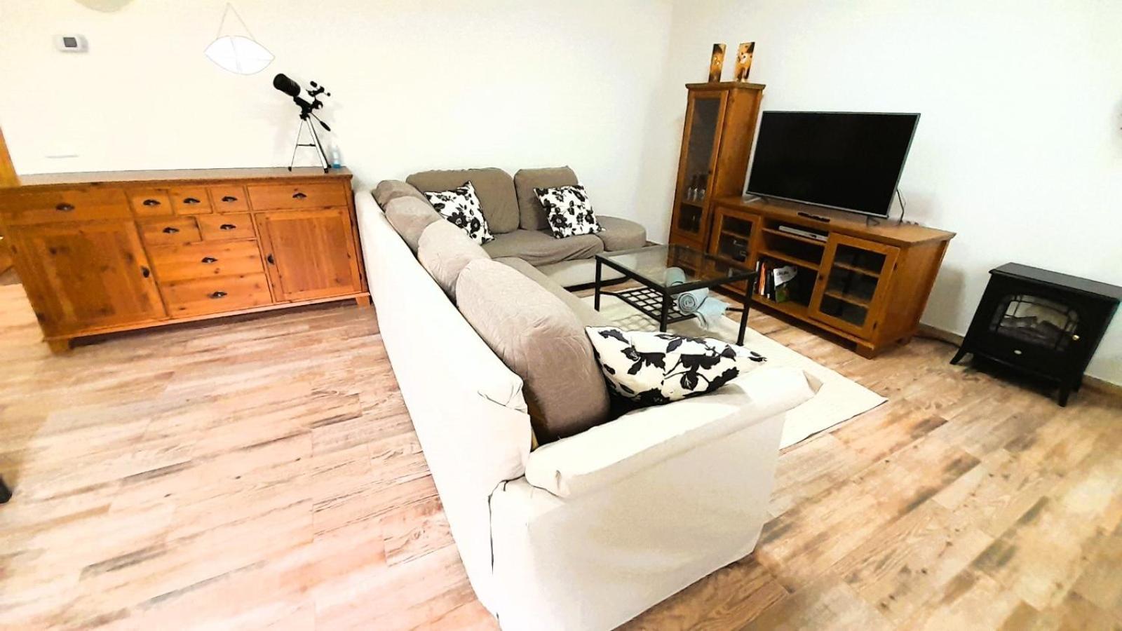 La Casona Apartment Serranillos ภายนอก รูปภาพ