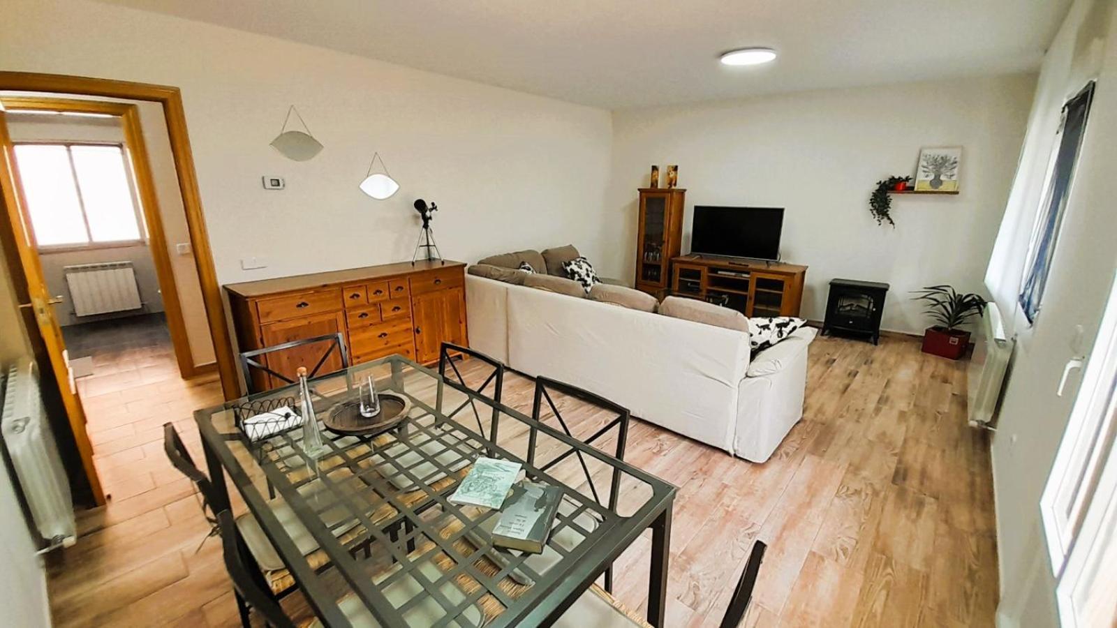 La Casona Apartment Serranillos ภายนอก รูปภาพ